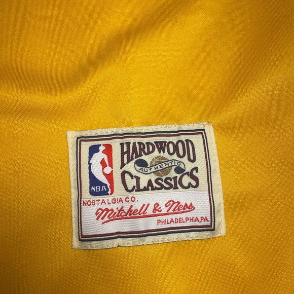 Wilt Chamberlain Mitchell & Ness Hardwood Classics authentic Lakers Jersey - Picture 6 of 10